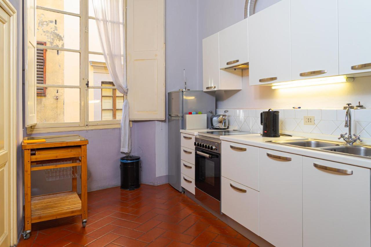 Elegant Apartment Near Piazza Della Signoria Florence Exterior photo