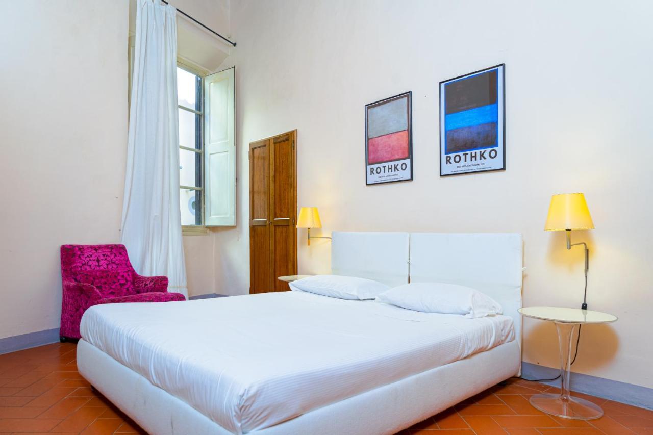 Elegant Apartment Near Piazza Della Signoria Florence Exterior photo